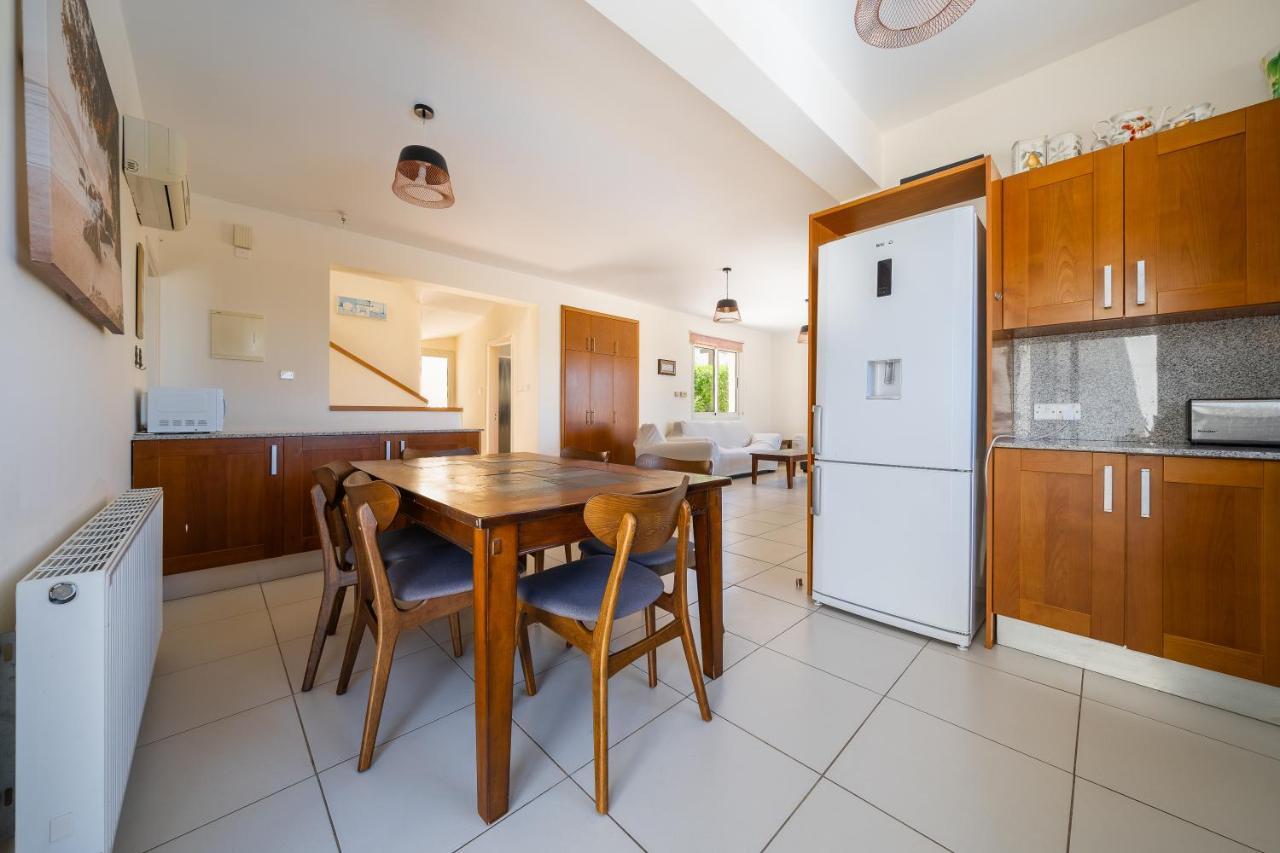 Atlantica 4 Bedroom Villa Near The Beach Protaras Exterior foto